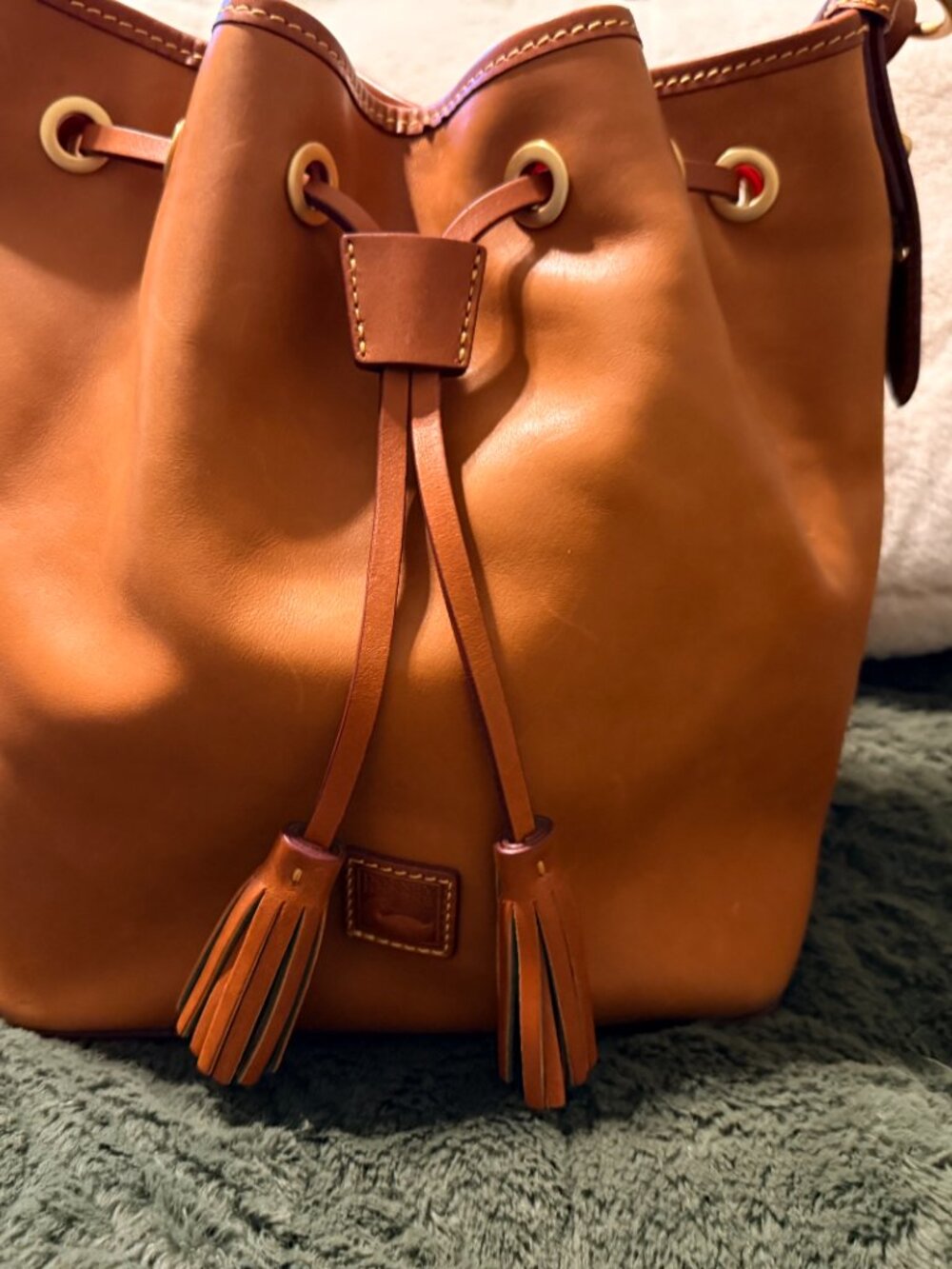 Dooney & Bourke Lucca Florentine leather drawstring bucket shoulder bag - Picture 2 of 2